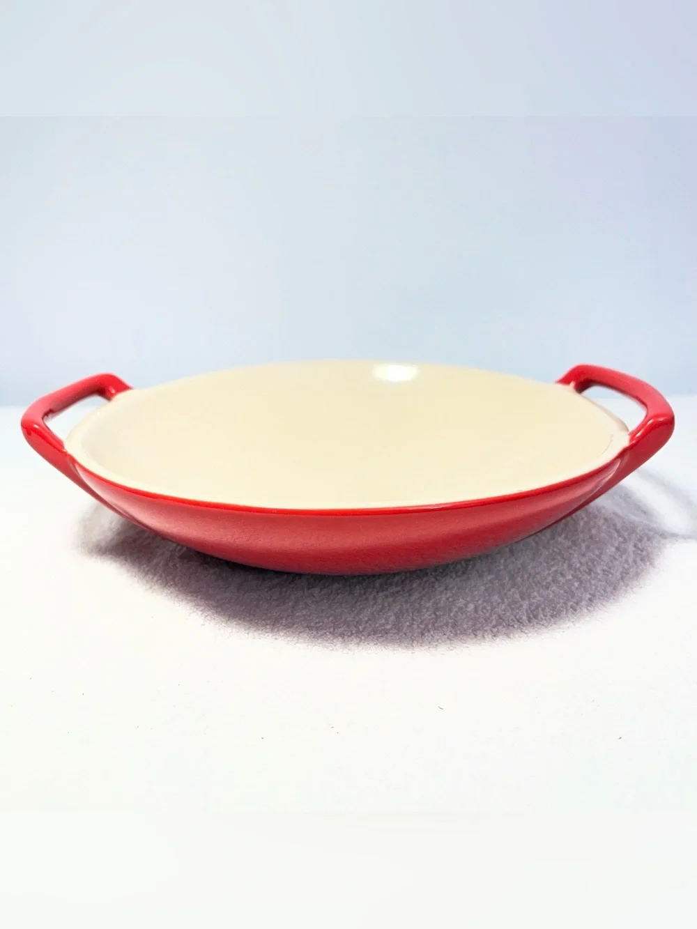 Le Creuset Stoneware Wok Dish bowl 13-29 Ombre Cherry Red Color Rare